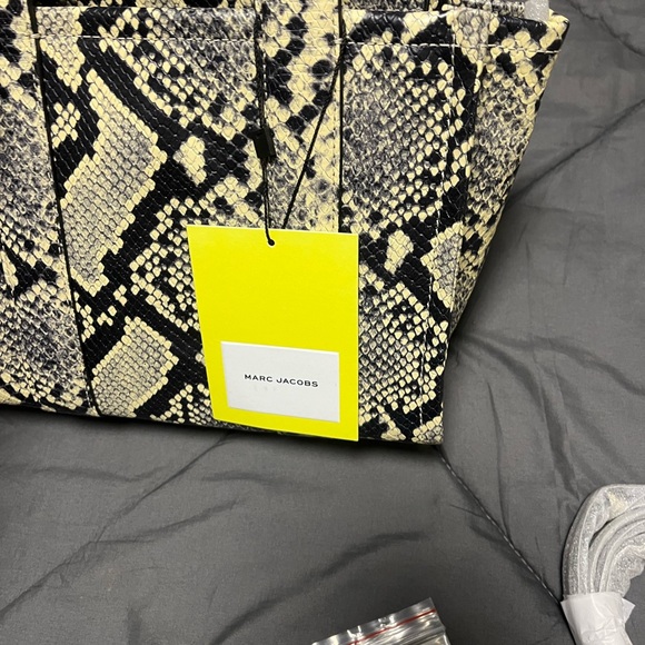 Marc Jacobs Black and Cream Python Tote - Picture 7 of 8